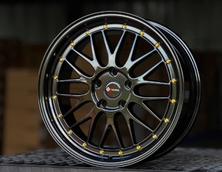 Литые диски BBS LM GLOSS BLACK 18” 5x114.3 ET35 8J D73.1