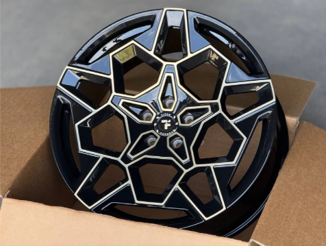 Кованые диски BMW XM 22” 5x120 ET21/44 10/11J D66.6