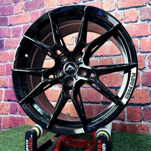 WHEELFORCE FF57 FLOWFORMING 18 j8 5X112 ET35 DIA66.6 