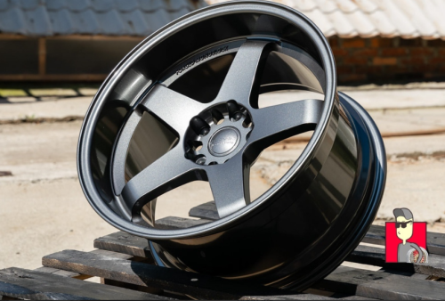 Комплект дисков Nismo LM GT4 18x9.5 et12 5x114.3 d73.1
